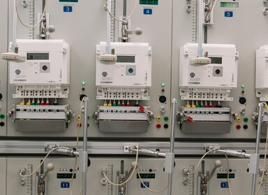 Лаборатория поверки счетчиков электроэнергии и трансформаторов тока